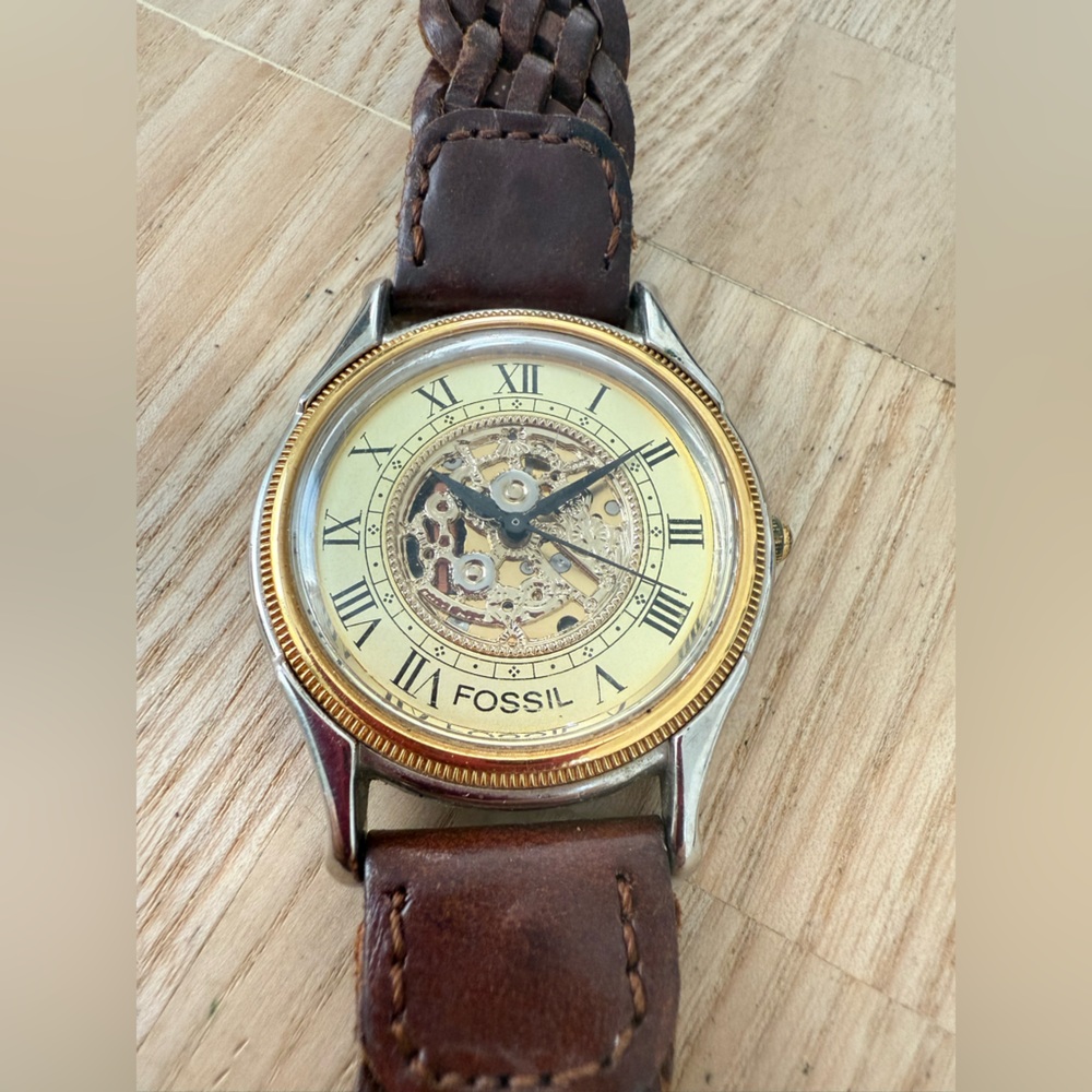 Vintage fossil gold tone silver tone brown leather watch NEW BATTERY